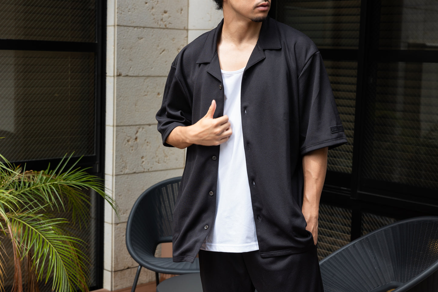 Open Color T-shirt Black